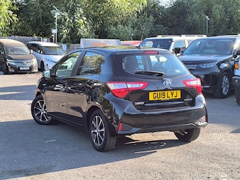 Used Toyota Yaris 2019 for sale - 79330010: Photo