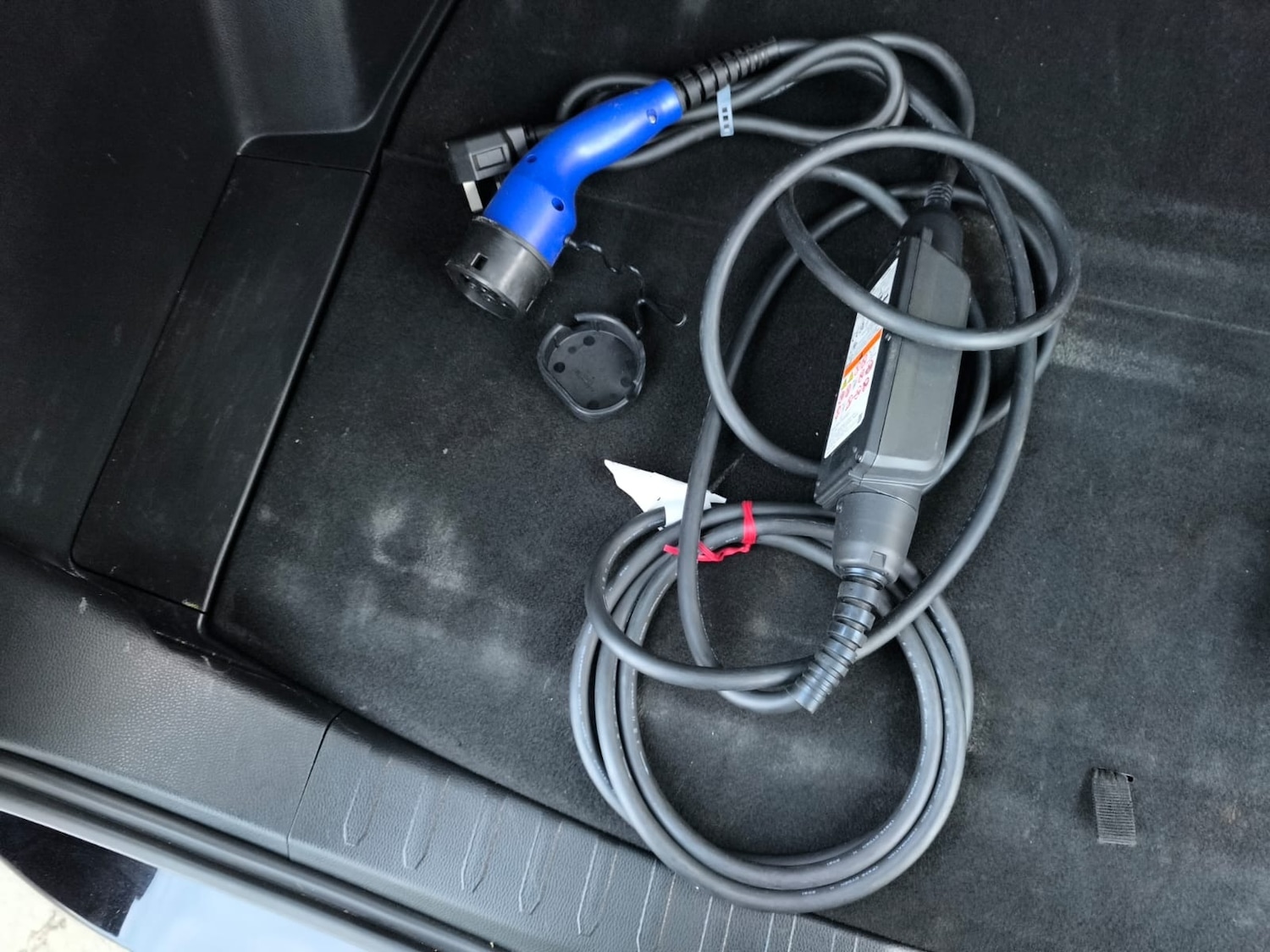 Used Toyota RAV4 2022 for sale - 76762779: Photo 37