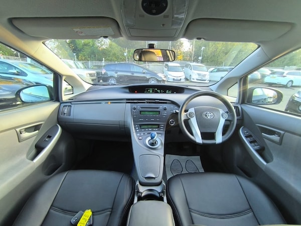 Used Toyota Prius 2011 for sale - 76309737: Photo 13