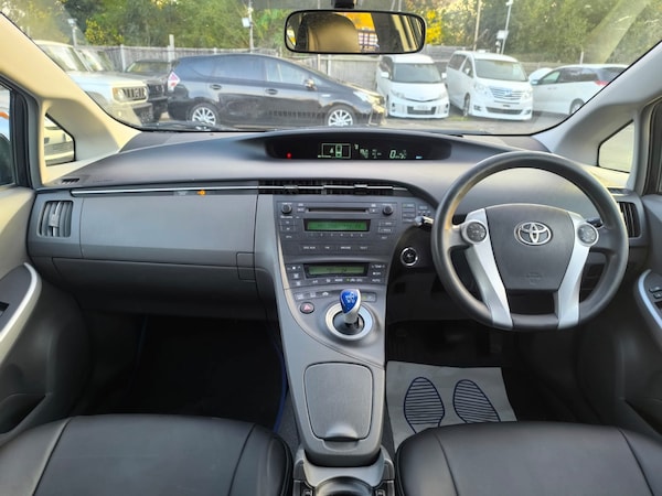Used Toyota Prius 2011 for sale - 76309737: Photo 14