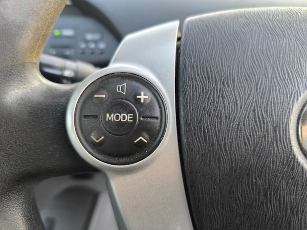 Used Toyota Prius 2011 for sale - 76309737: Photo 16