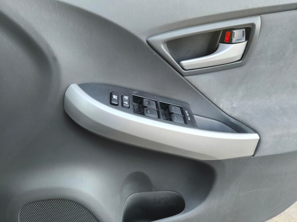 Used Toyota Prius 2011 for sale - 76309737: Photo 26