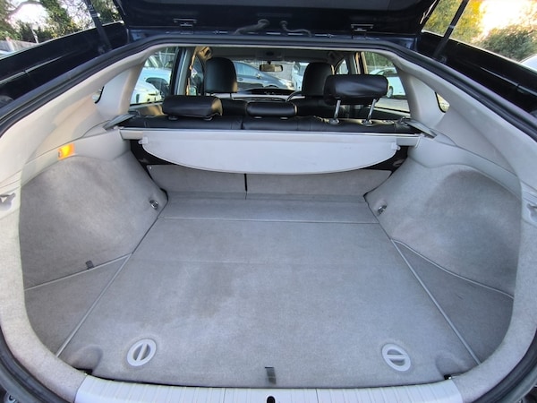 Used Toyota Prius 2011 for sale - 76309737: Photo 29