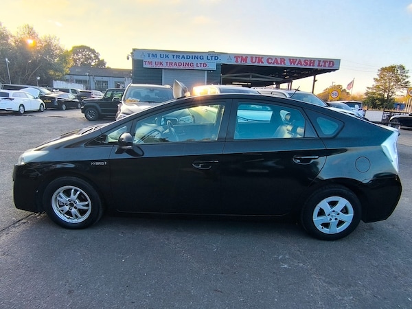 Used Toyota Prius 2011 for sale - 76309737: Photo 6