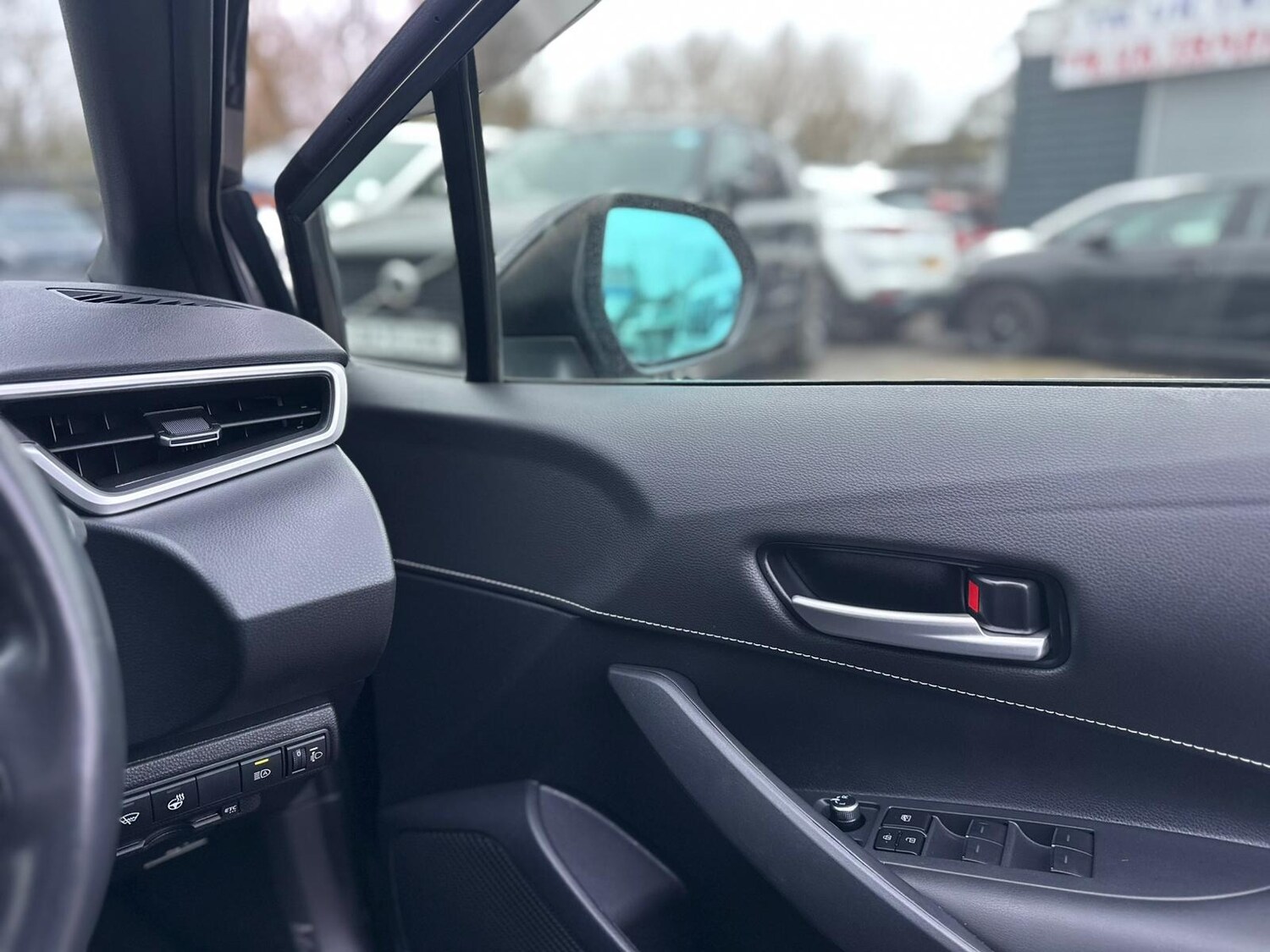 Used Toyota Corolla 2020 for sale - 77475033: Photo 35