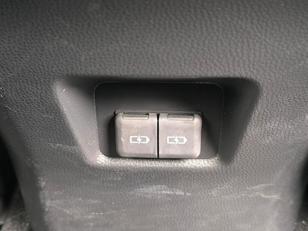 Used Toyota RAV4 2022 for sale - 76065529: Photo 29