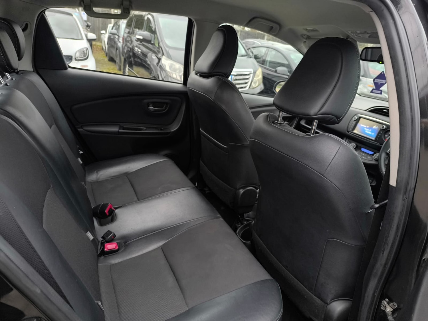 Used Toyota Yaris 2014 for sale - 77715111: Photo 11