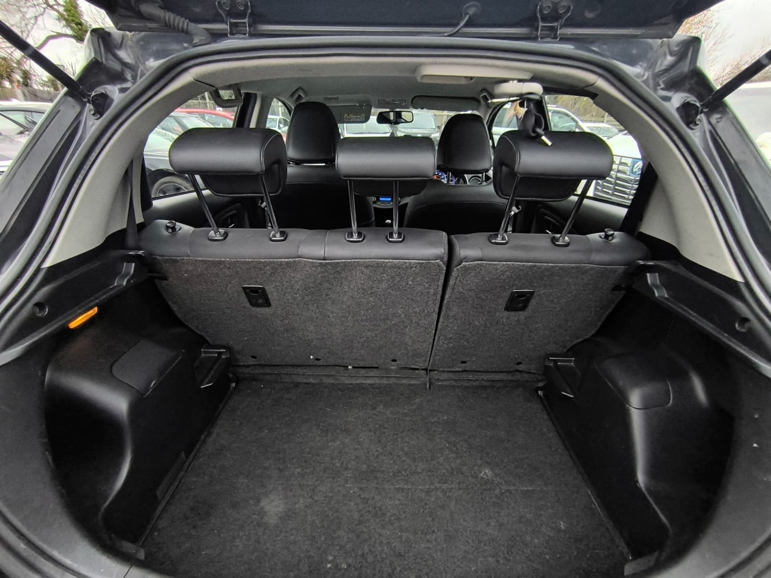 Used Toyota Yaris 2014 for sale - 77715111: Photo 29