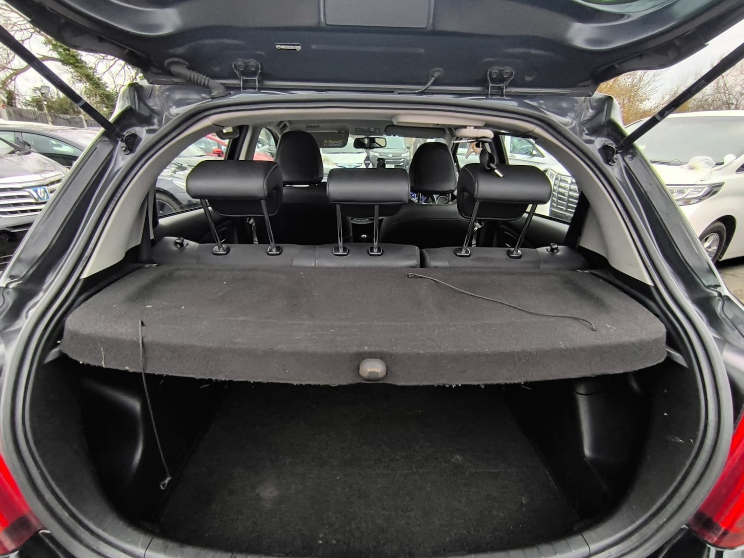 Used Toyota Yaris 2014 for sale - 77715111: Photo 30