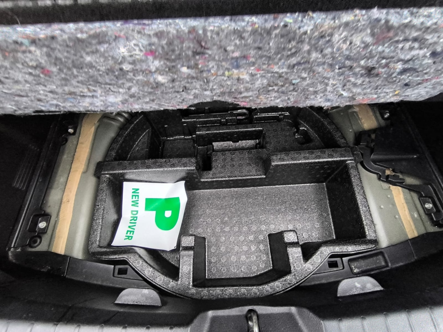 Used Toyota Yaris 2014 for sale - 77715111: Photo 32