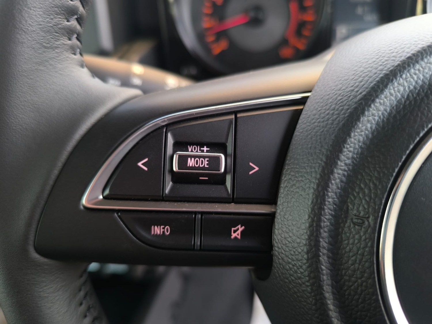 Used Suzuki Jimny 2024 for sale - 76403267: Photo 13