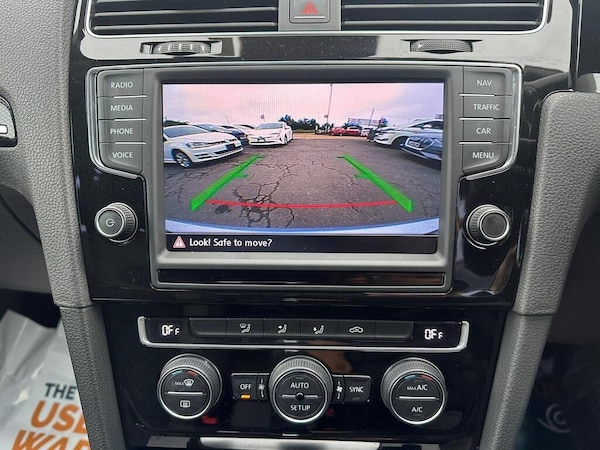 Used Volkswagen Golf 2014 for sale - 76170796: Photo 20