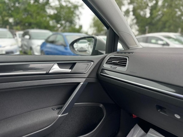Used Volkswagen Golf 2014 for sale - 76170796: Photo 29