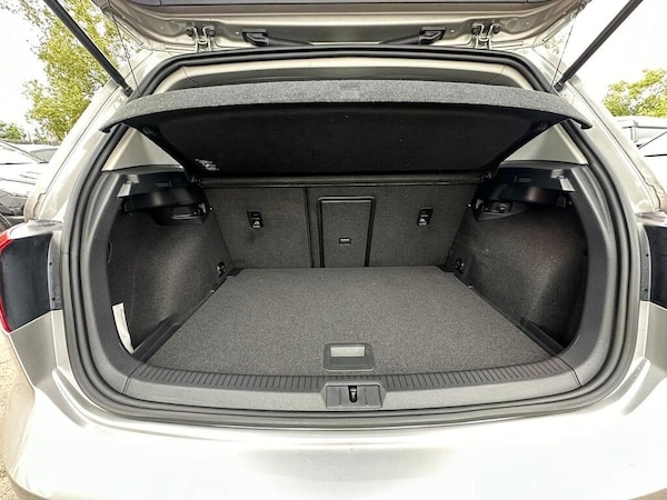 Used Volkswagen Golf 2014 for sale - 76170796: Photo 32