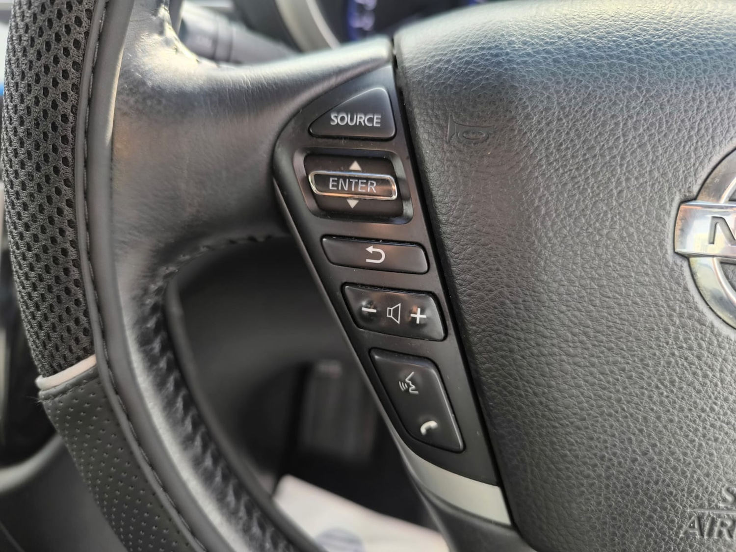 Used Nissan Elgrand 2010 for sale - 76193372: Photo 17