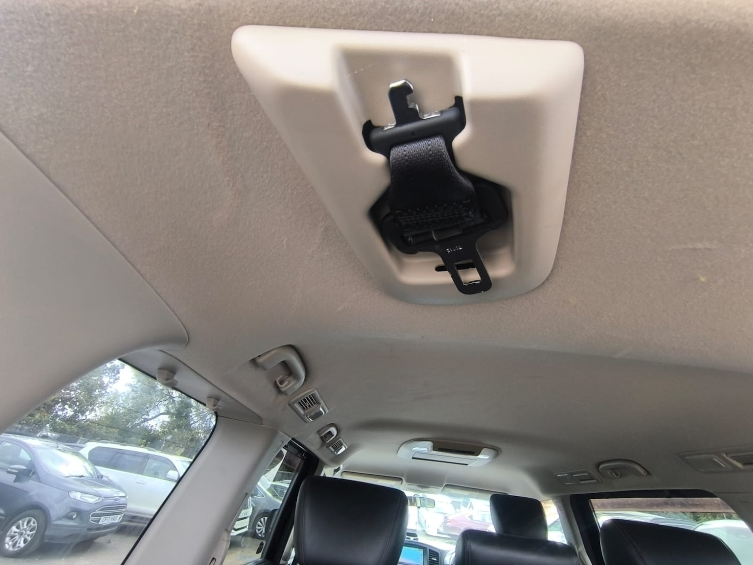 Used Nissan Elgrand 2010 for sale - 76193372: Photo 25