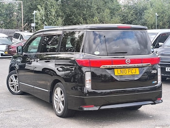 Used Nissan Elgrand 2010 for sale - 76193372: Photo 4