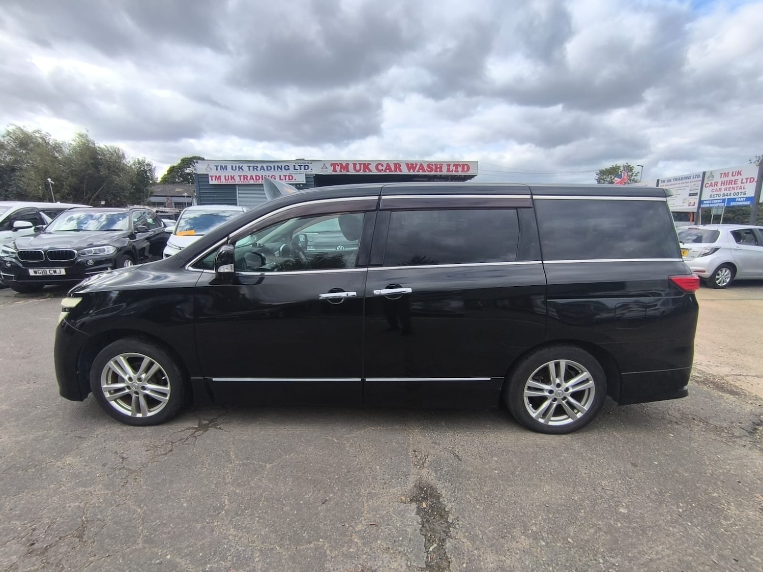 Used Nissan Elgrand 2010 for sale - 76193372: Photo 6