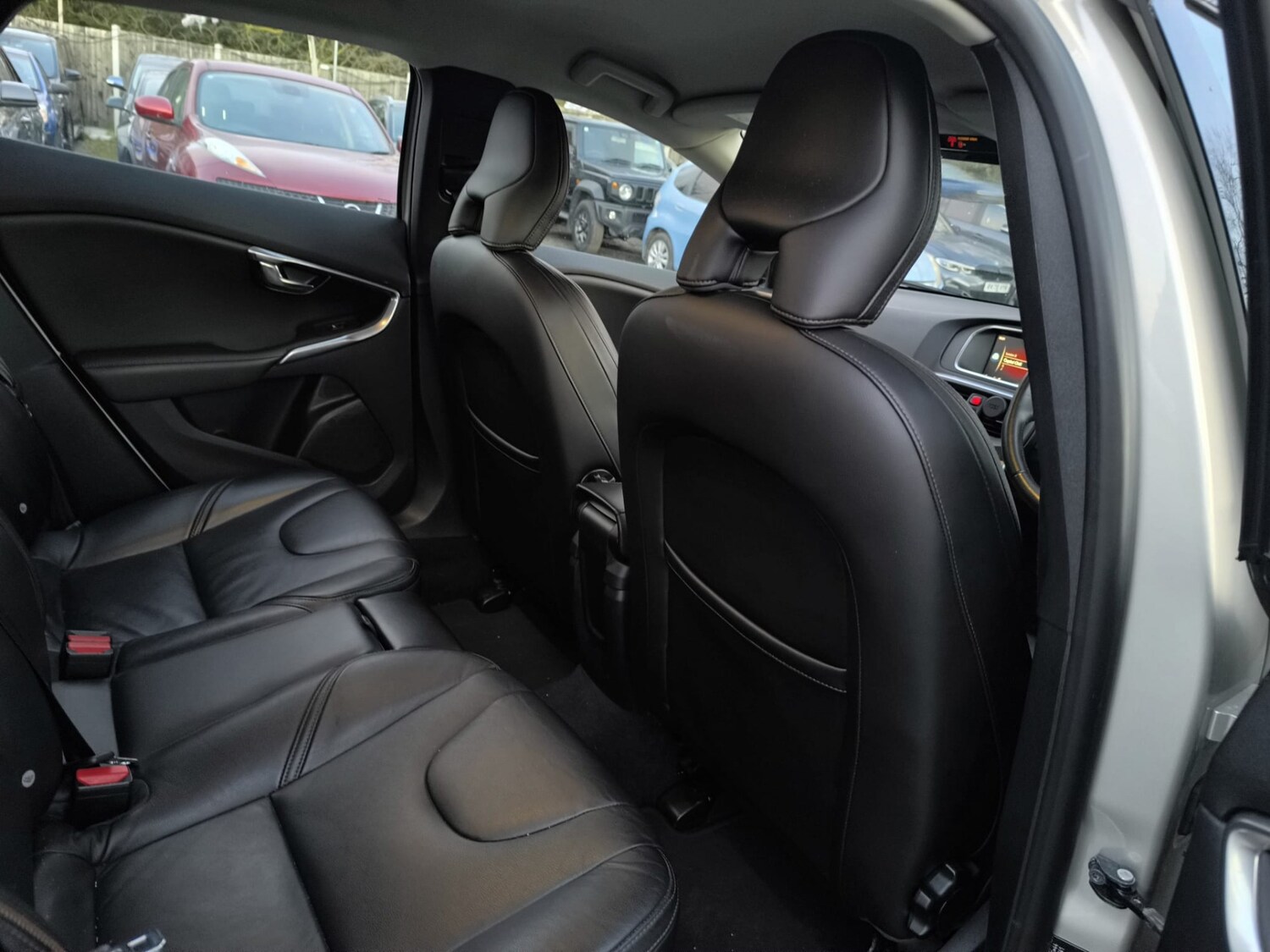 Used Volvo V40 2019 for sale - 77931184: Photo 12