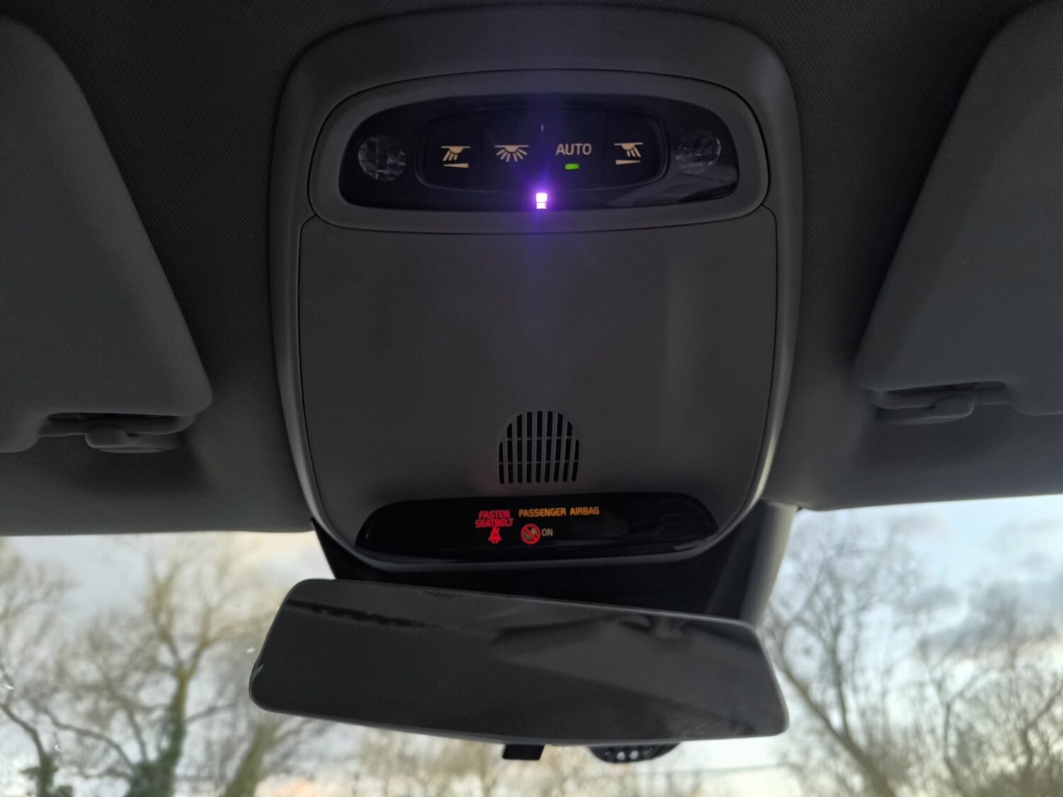 Used Volvo V40 2019 for sale - 77931184: Photo 24