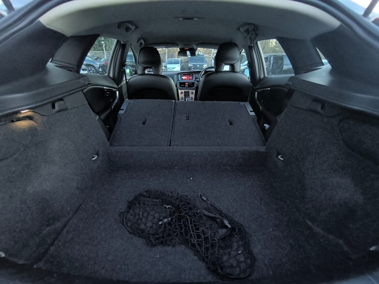 Used Volvo V40 2019 for sale - 77931184: Photo 29