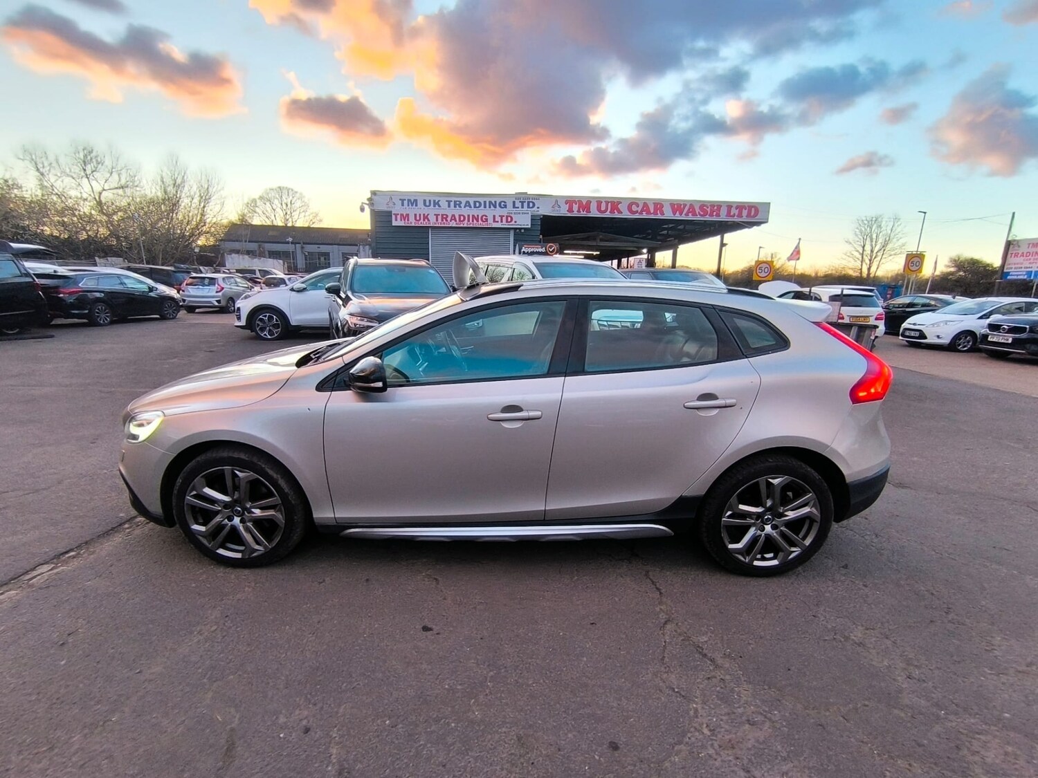 Used Volvo V40 2019 for sale - 77931184: Photo 6