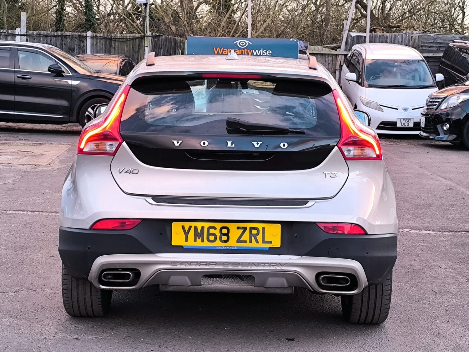 Used Volvo V40 2019 for sale - 77931184: Photo 8