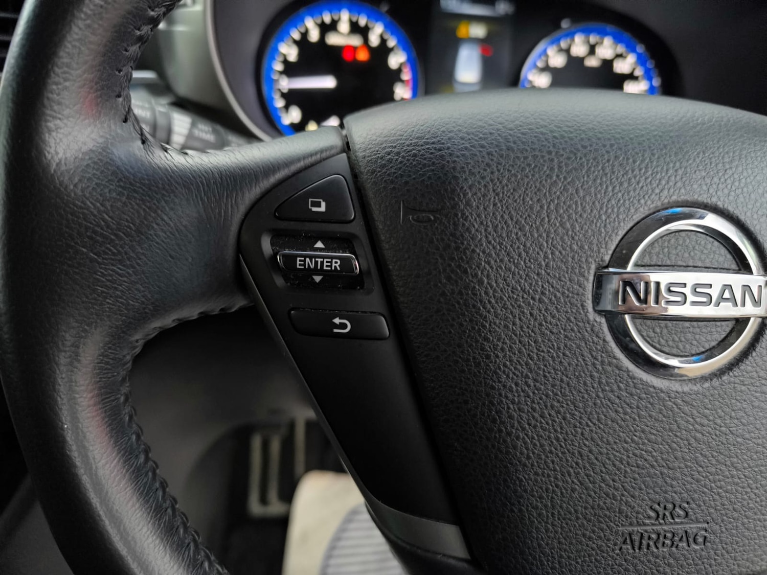 Used Nissan Elgrand 2015 for sale - 77702600: Photo 18