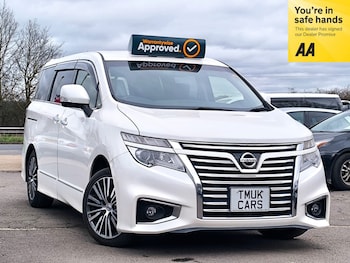 Used Nissan Elgrand 2015 for sale - 77702600: Photo
