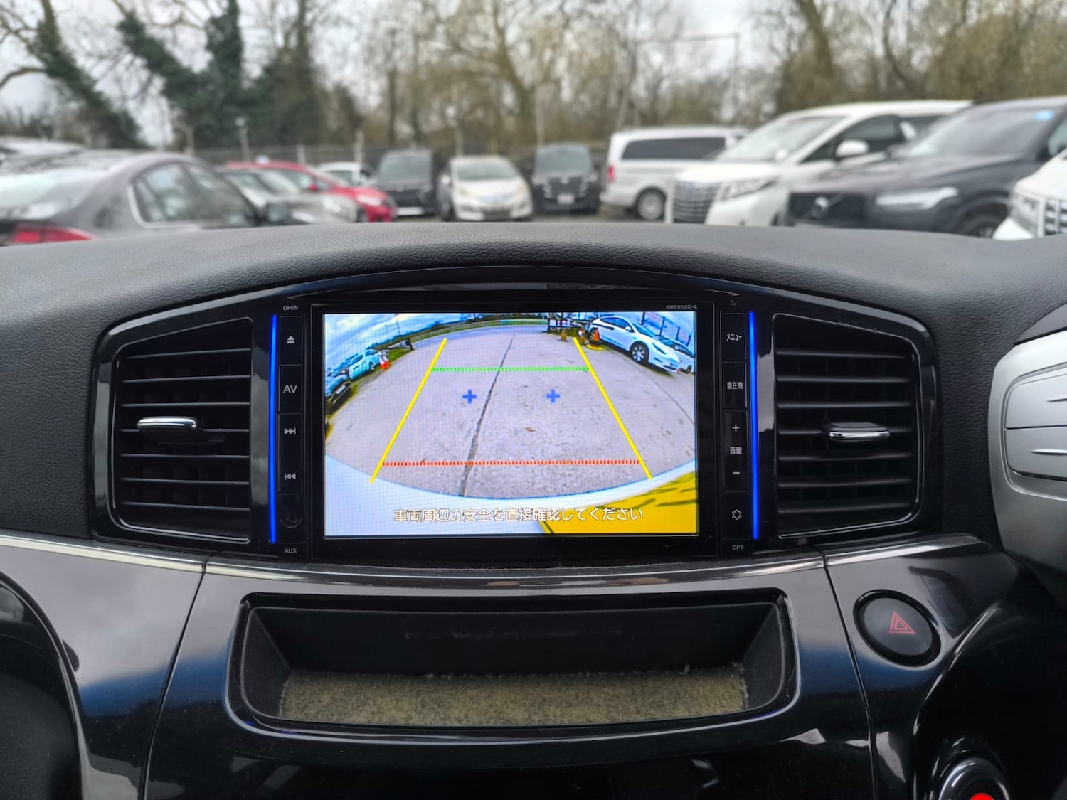 Used Nissan Elgrand 2015 for sale - 77702600: Photo 24