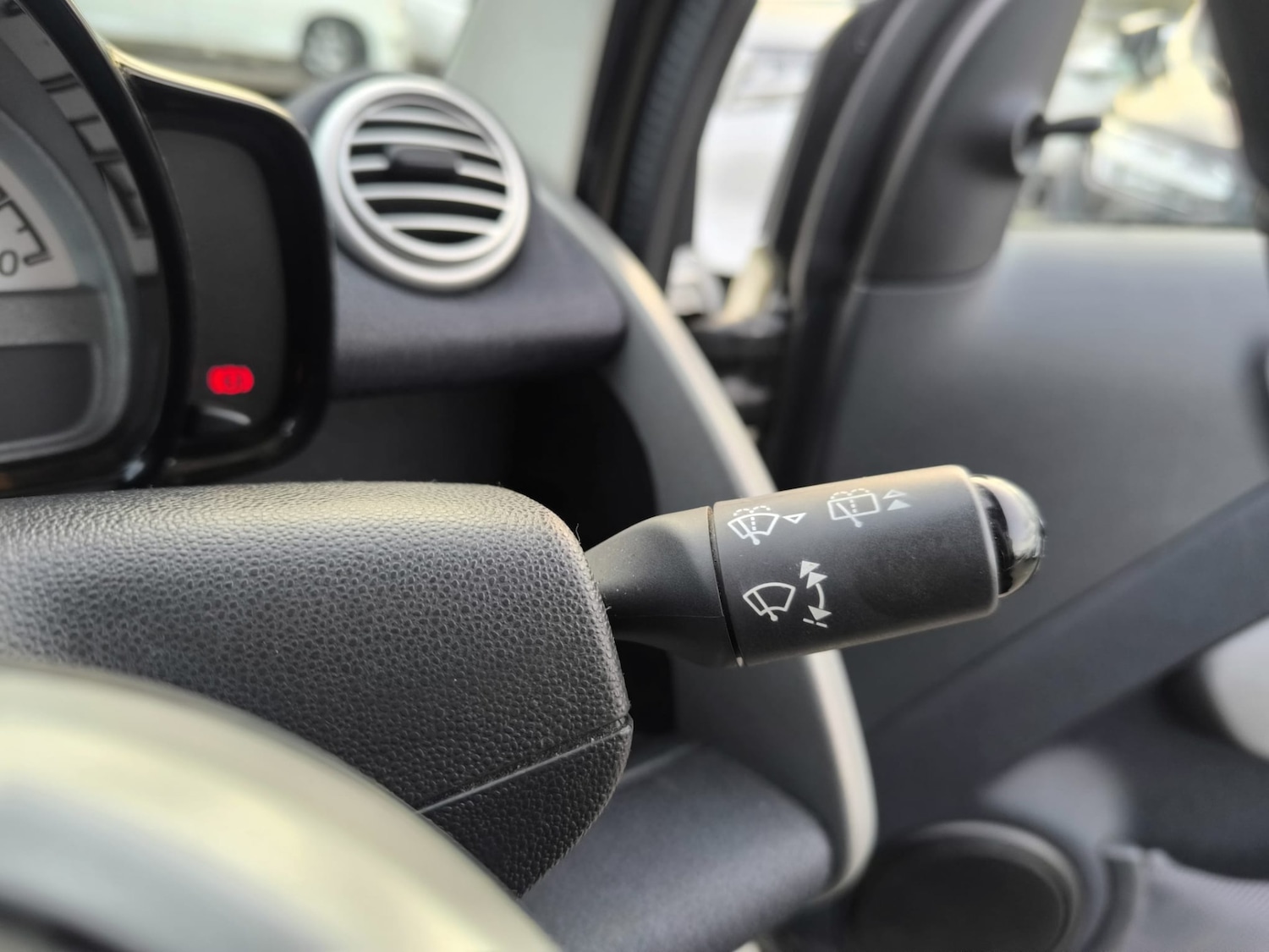 Used smart fortwo 2011 for sale - 77675432: Photo 17