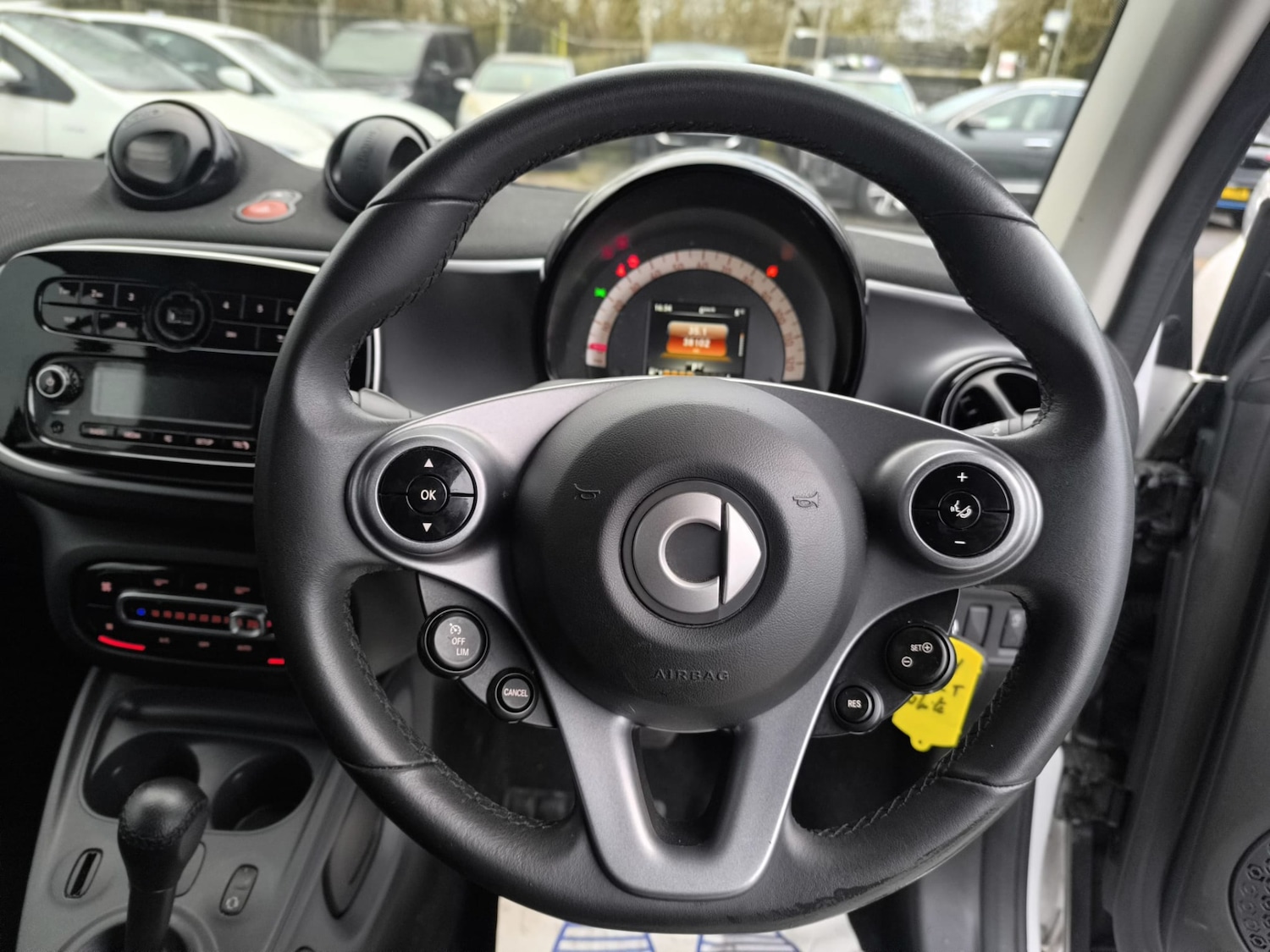 Used smart fortwo 2018 for sale - 77687416: Photo 11