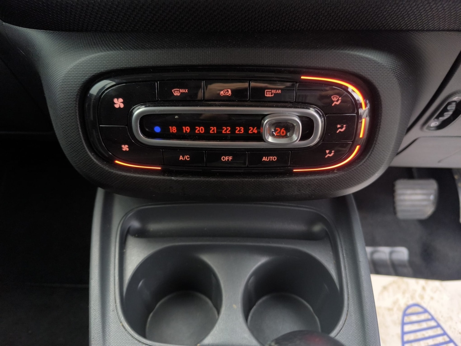 Used smart fortwo 2018 for sale - 77687416: Photo 17