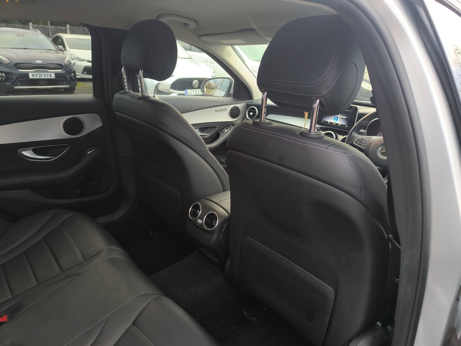 Used Mercedes-Benz C Class 2019 for sale - 77195756: Photo 11