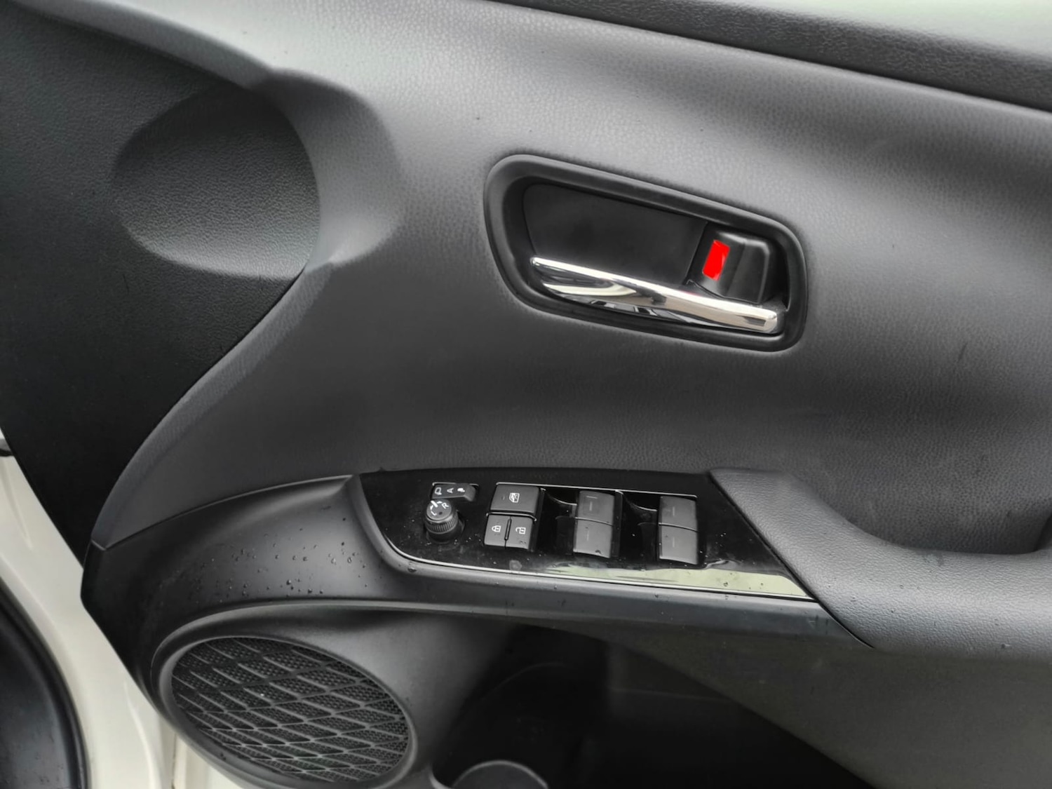 Used Toyota Prius 2020 for sale - 77220588: Photo 25