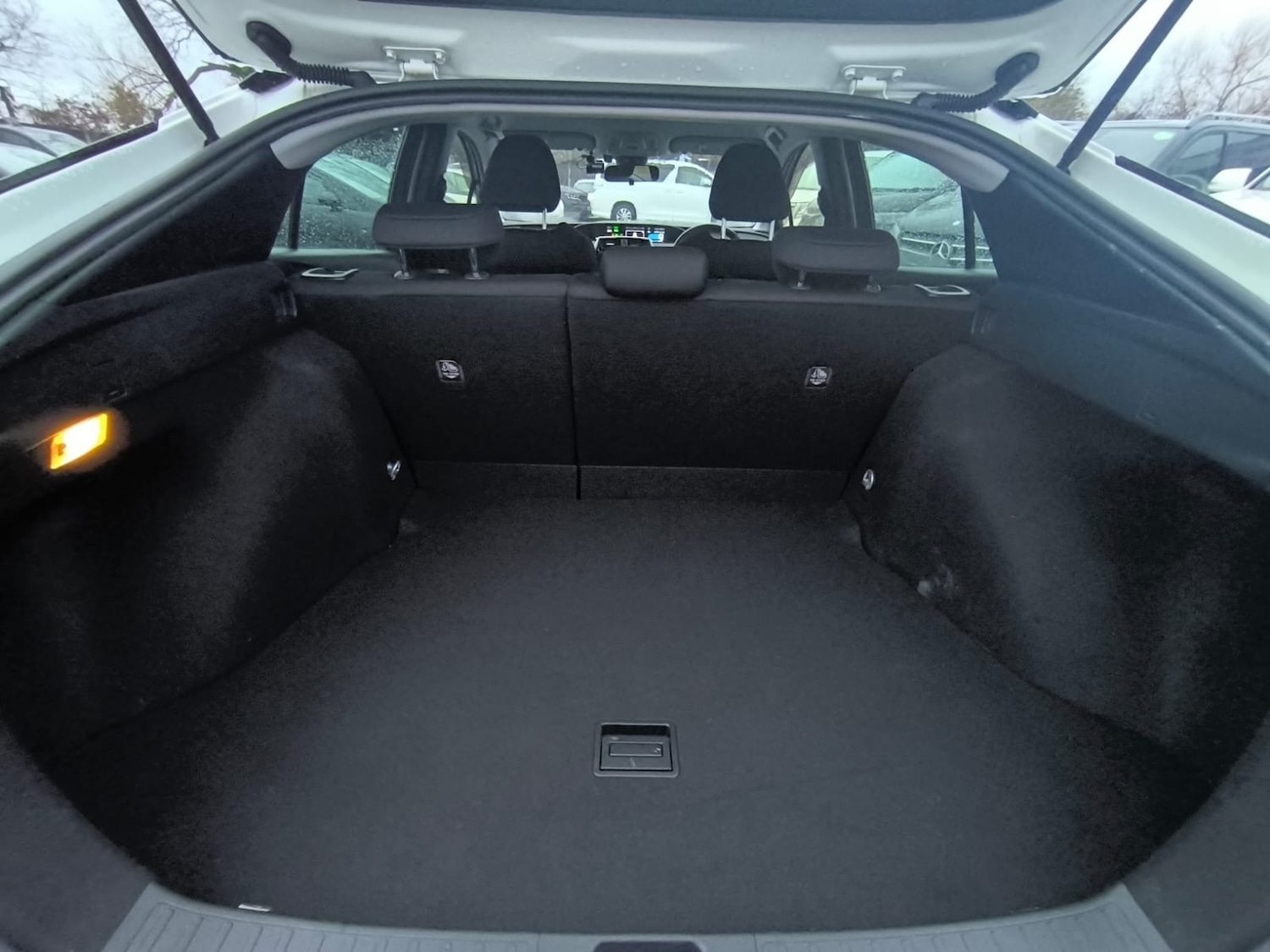 Used Toyota Prius 2020 for sale - 77220588: Photo 27