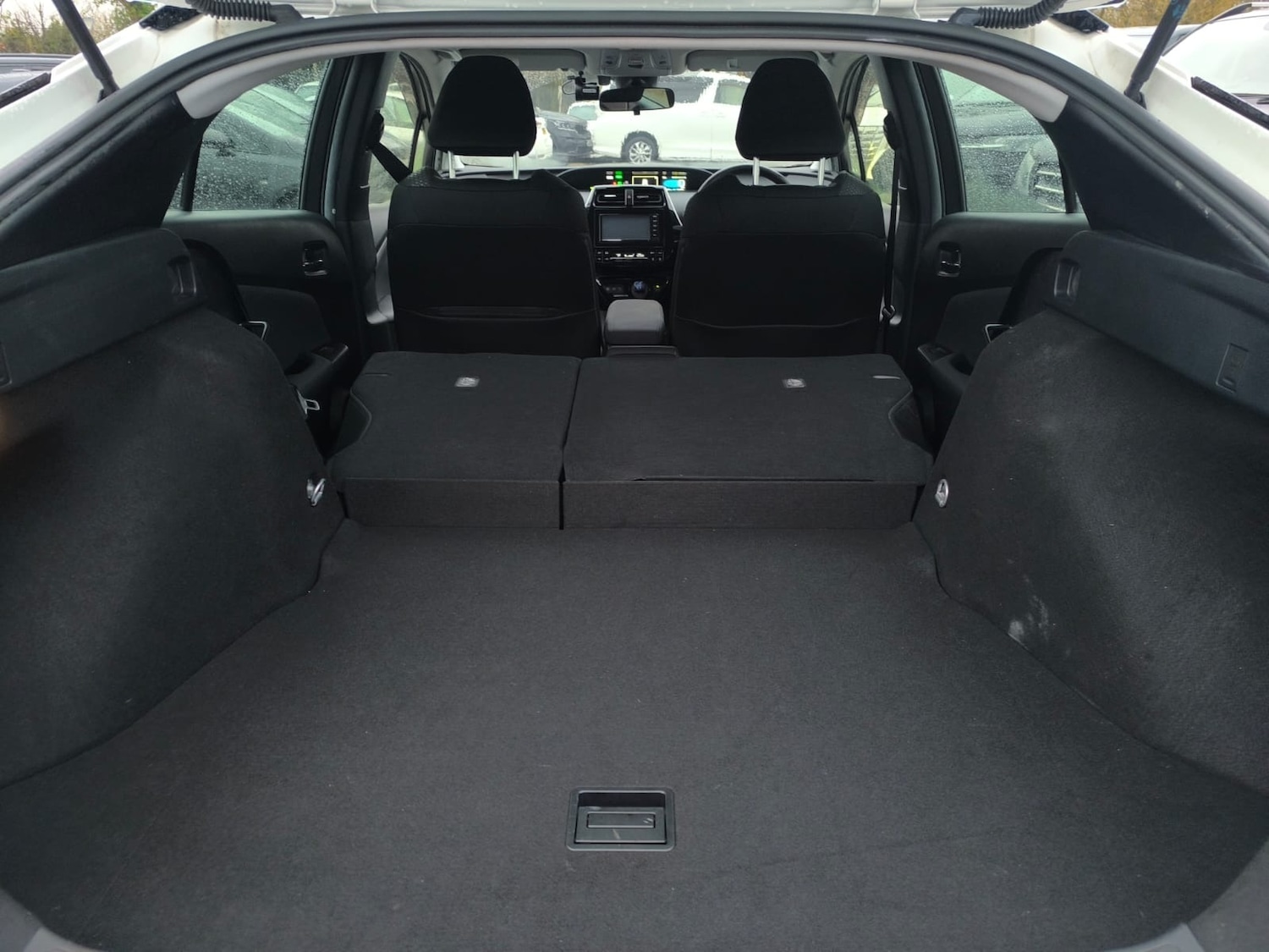 Used Toyota Prius 2020 for sale - 77220588: Photo 28