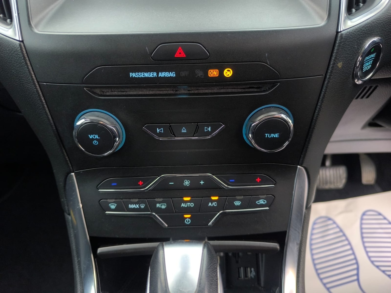 Used Ford S-Max 2015 for sale - 77270804: Photo 22