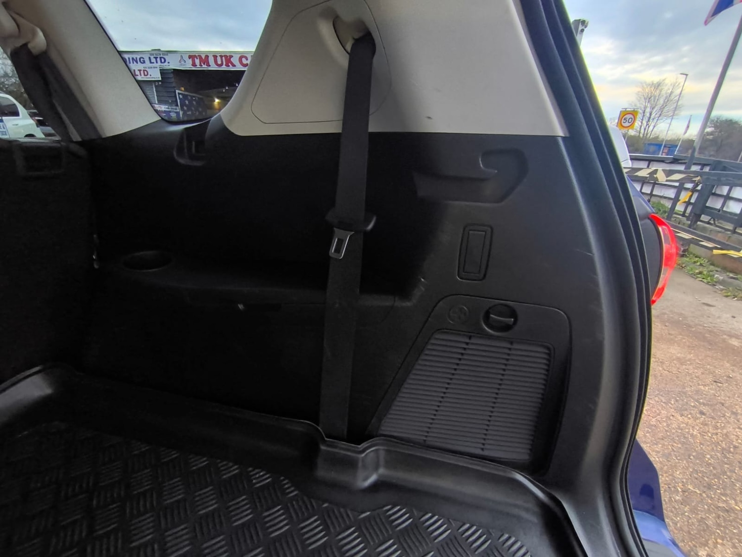 Used Ford S-Max 2015 for sale - 77270804: Photo 34