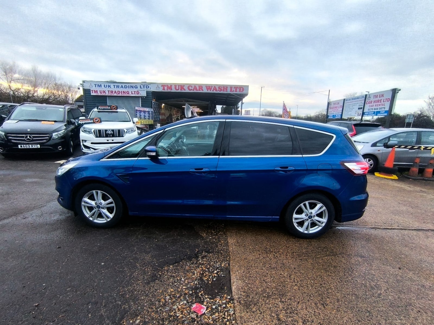 Used Ford S-Max 2015 for sale - 77270804: Photo 6