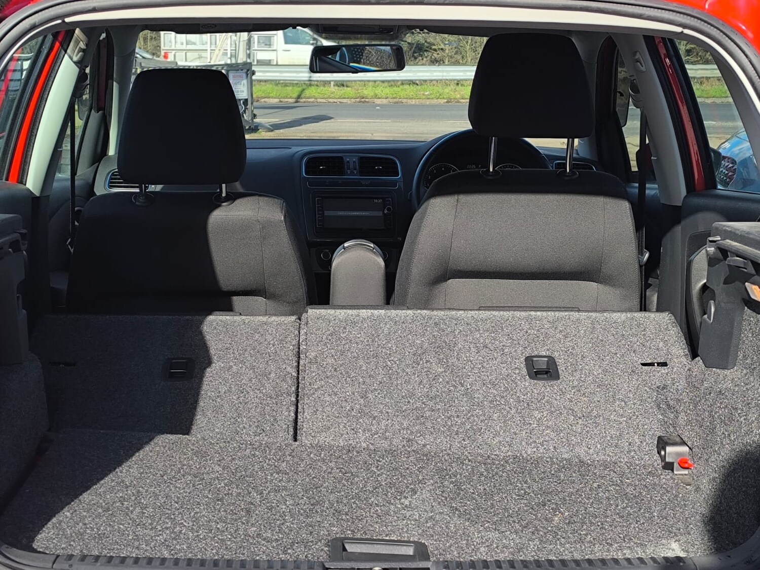 Used Volkswagen Polo 2014 for sale - 77475042: Photo 28