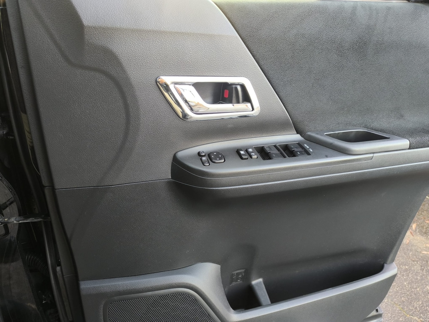 Used Toyota Alphard 2014 for sale - 77093906: Photo 28