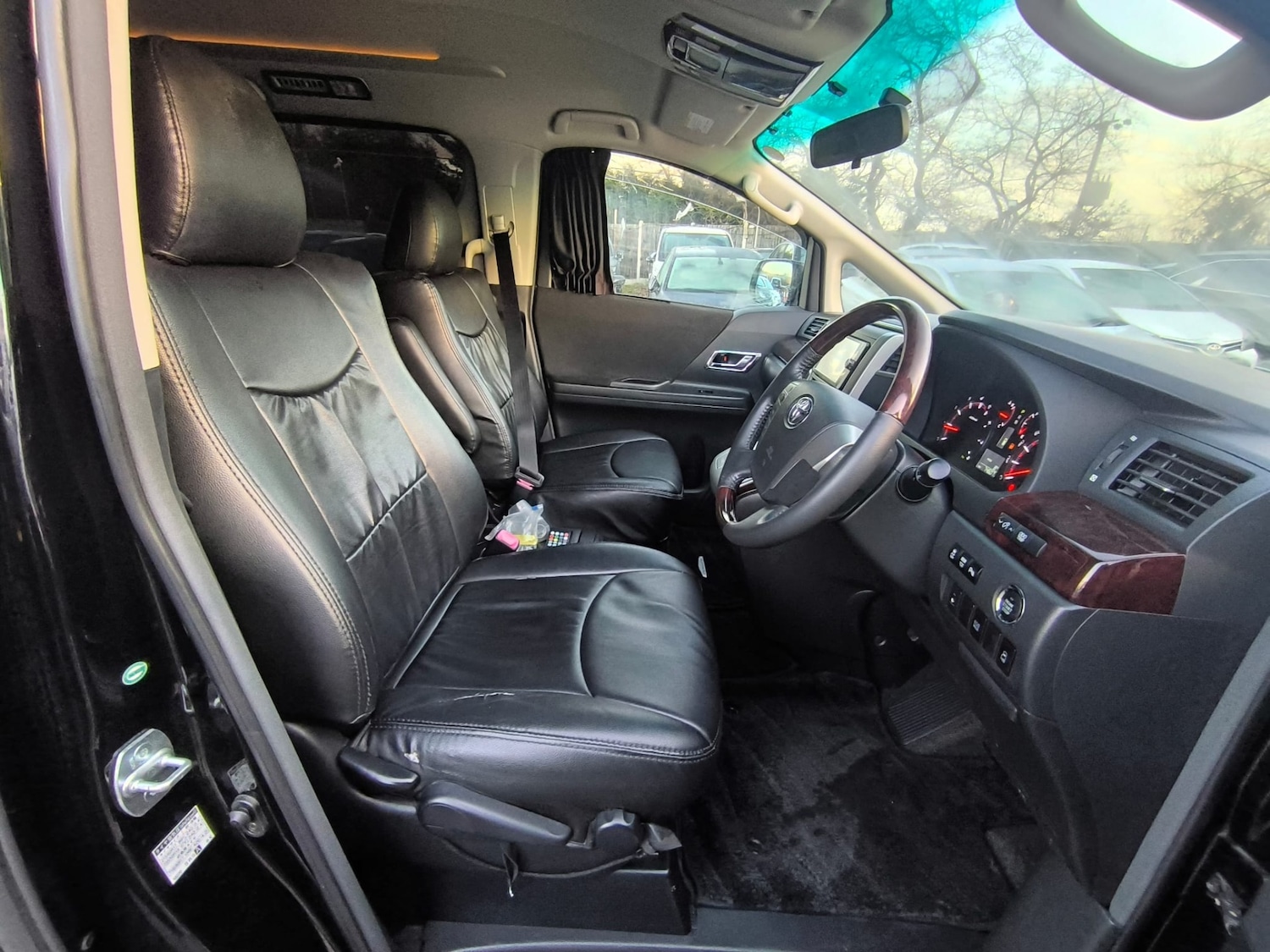 Used Toyota Alphard 2014 for sale - 77093906: Photo 9