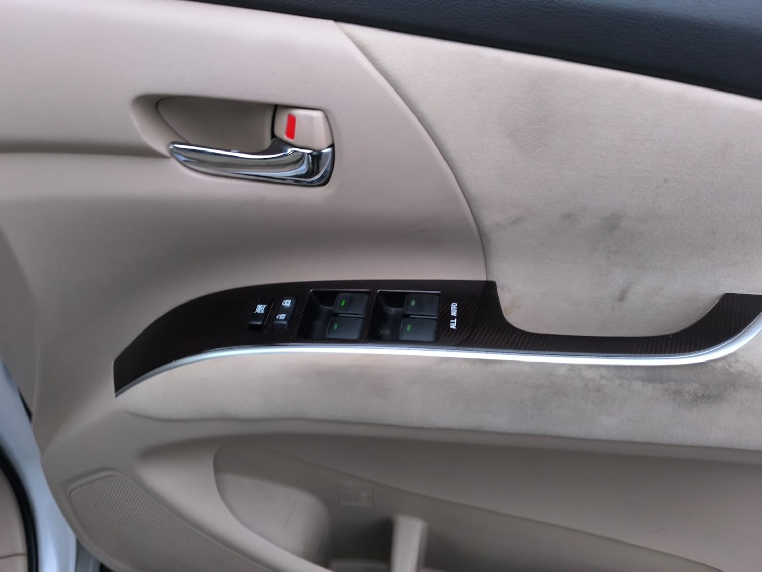 Used Toyota Estima 2013 for sale - 76477816: Photo 29