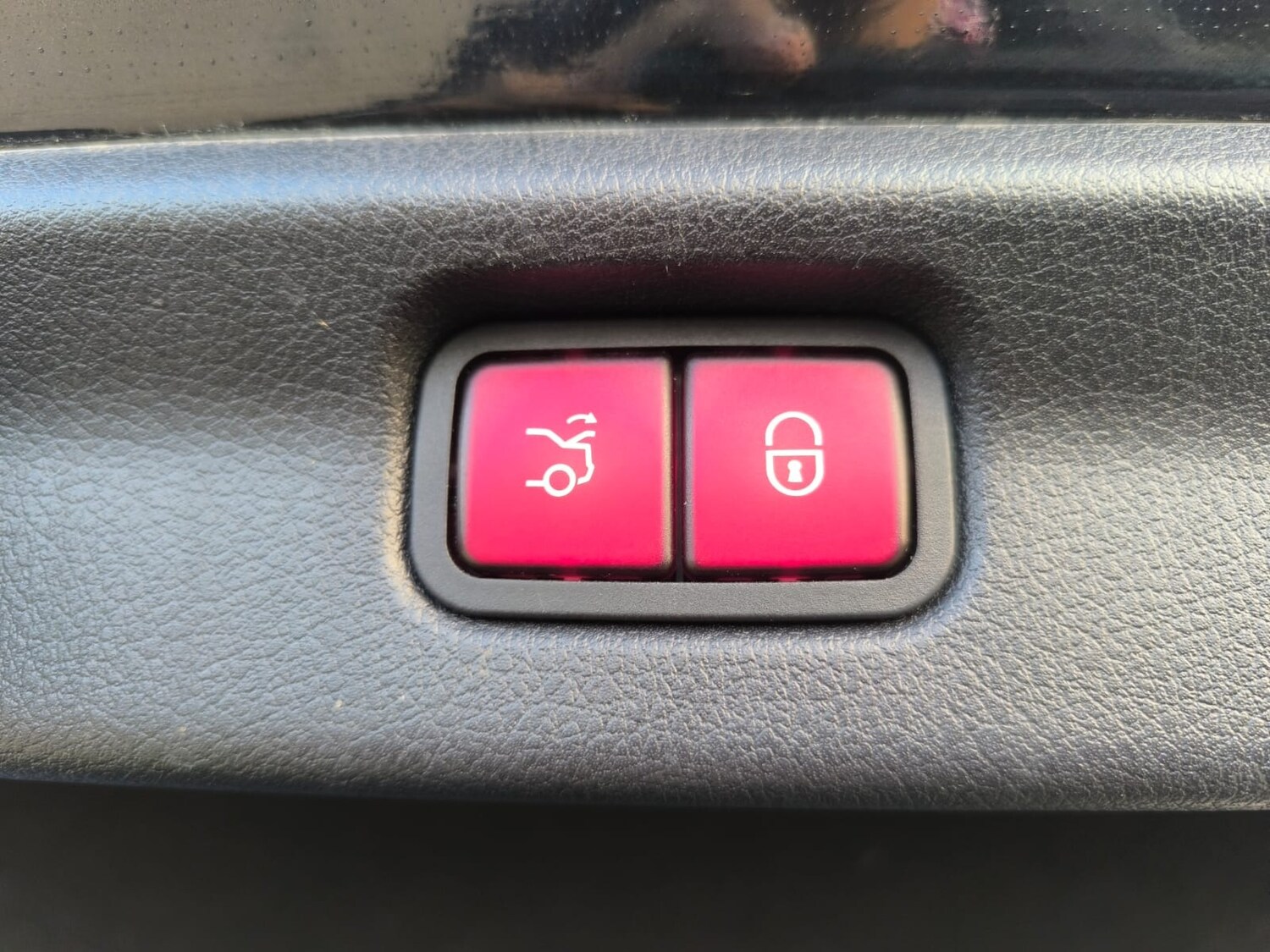 Vehicle 33