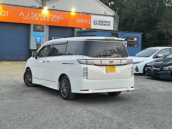 Used Nissan Elgrand 2020 for sale - 79546747: Photo