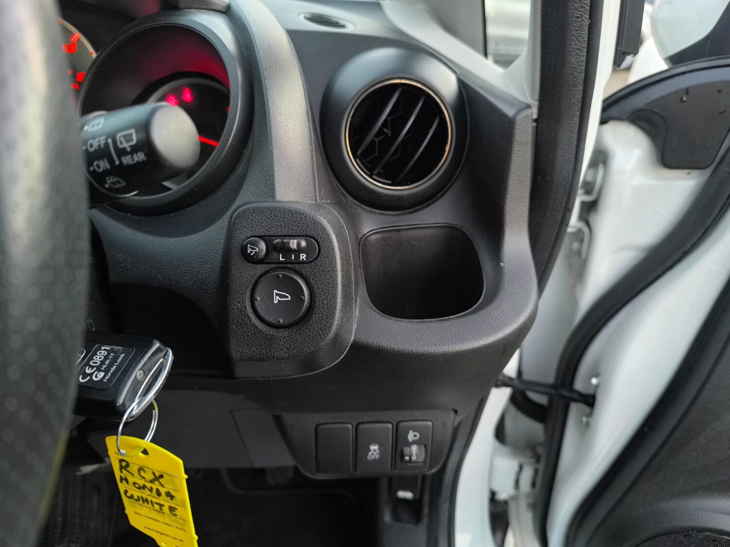 Used Honda Jazz 2014 for sale - 78143850: Photo 22