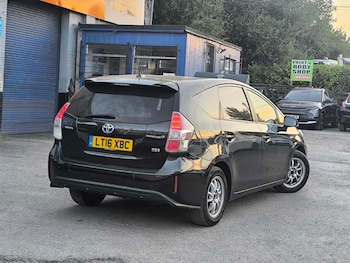 Used Toyota Prius+ 2016 for sale - 79467982: Photo