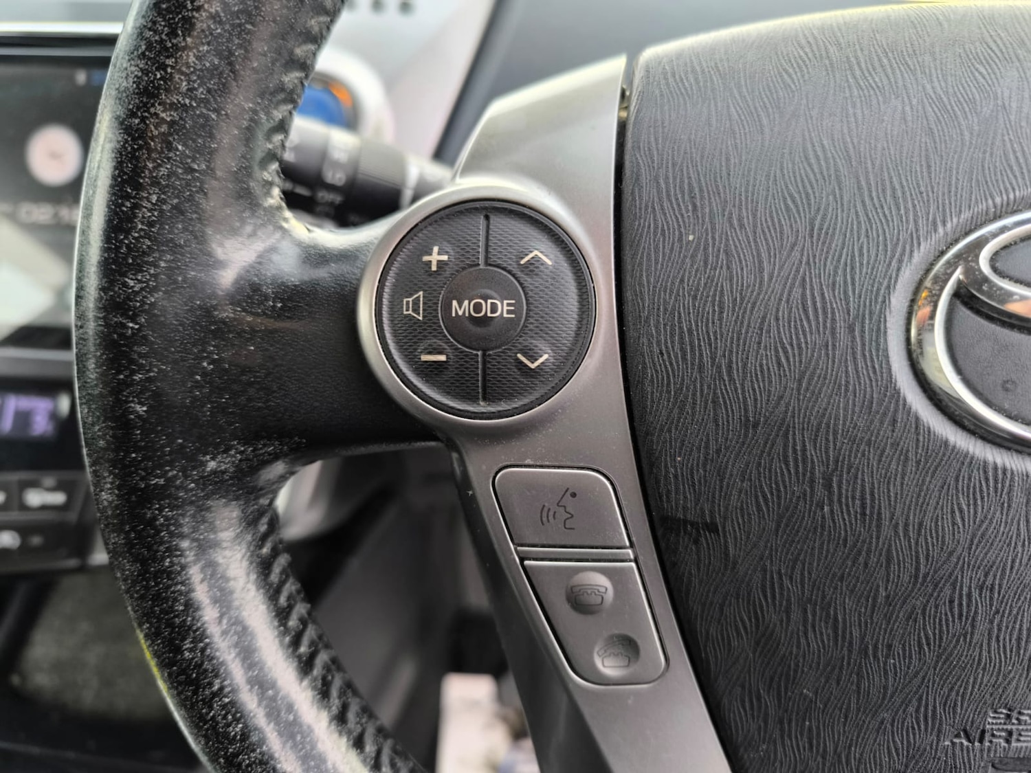 Used Toyota Prius+ 2015 for sale - 77208122: Photo 16