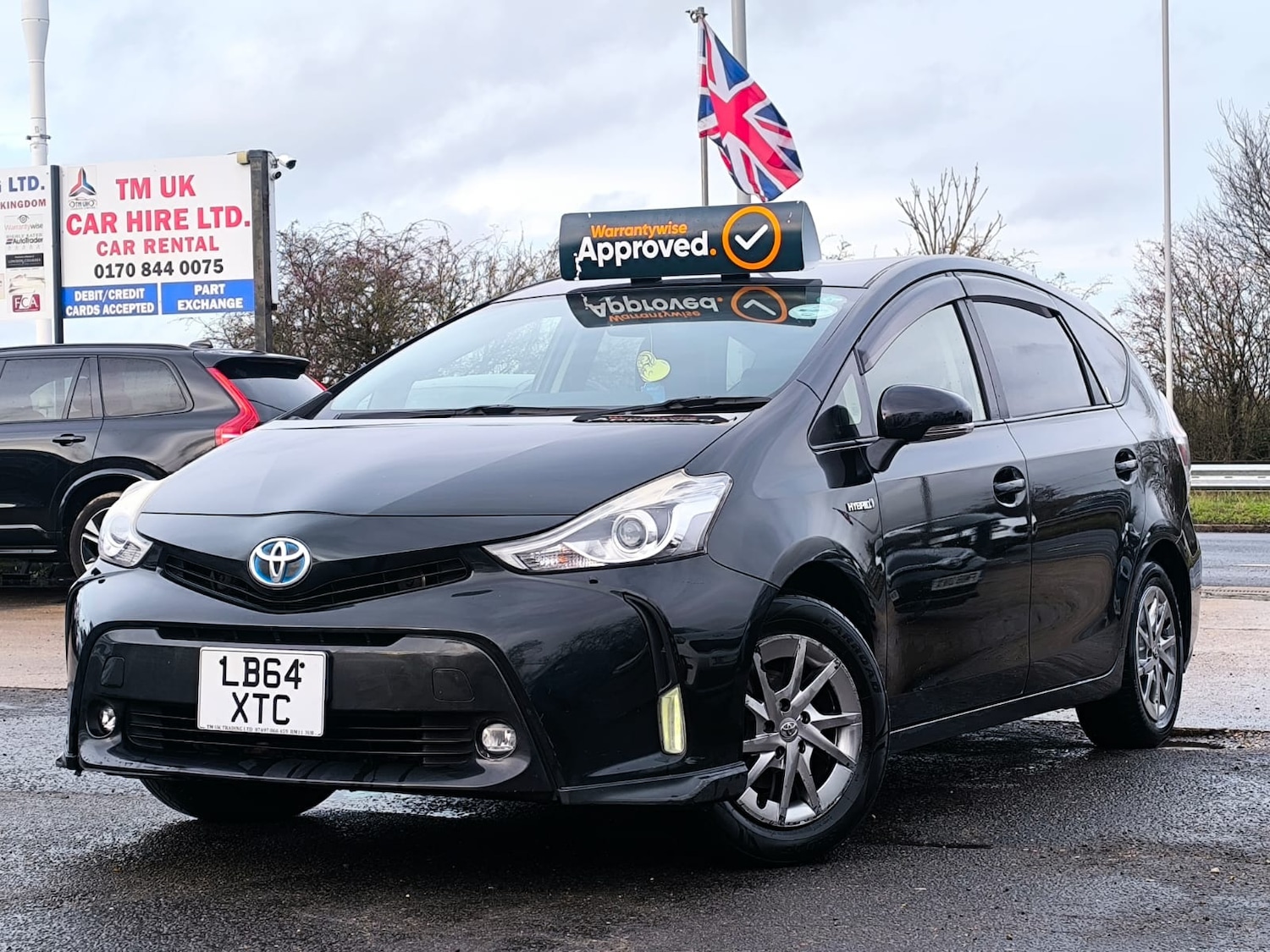 Used Toyota Prius+ 2015 for sale - 77208122: Photo 2